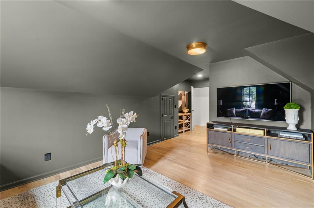 231 Red Oak Lane