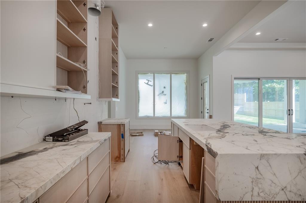 305 Hook Road