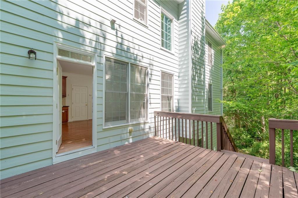 5678 Coopers Glen Court SW
