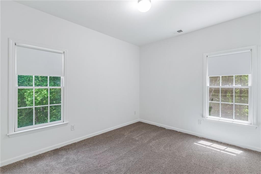 5678 Coopers Glen Court SW