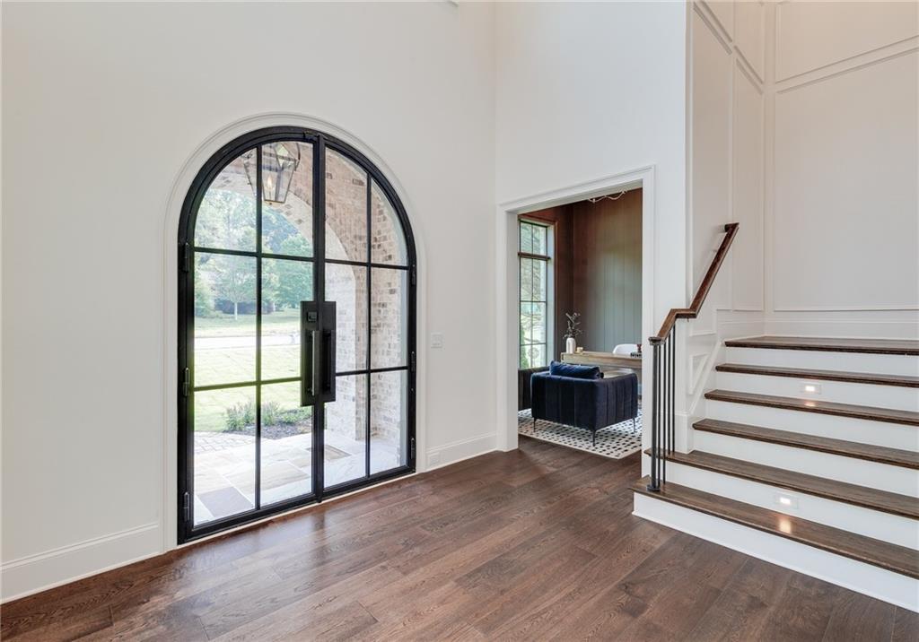 228 Thomas Circle