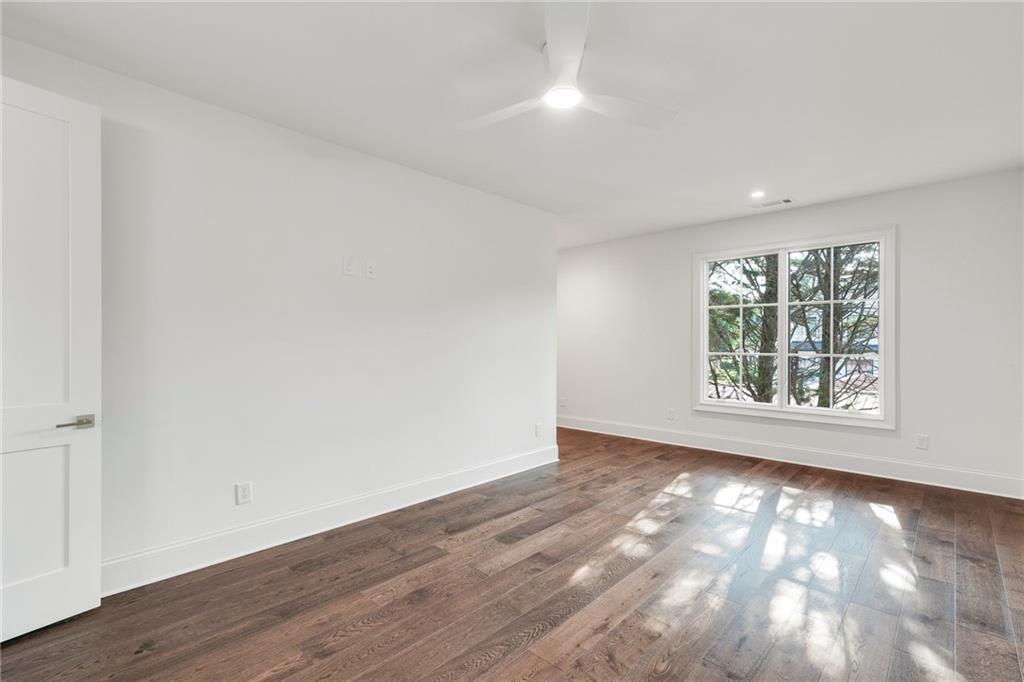 228 Thomas Circle