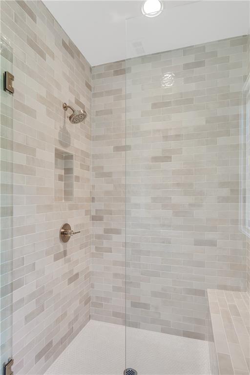228 Thomas Circle