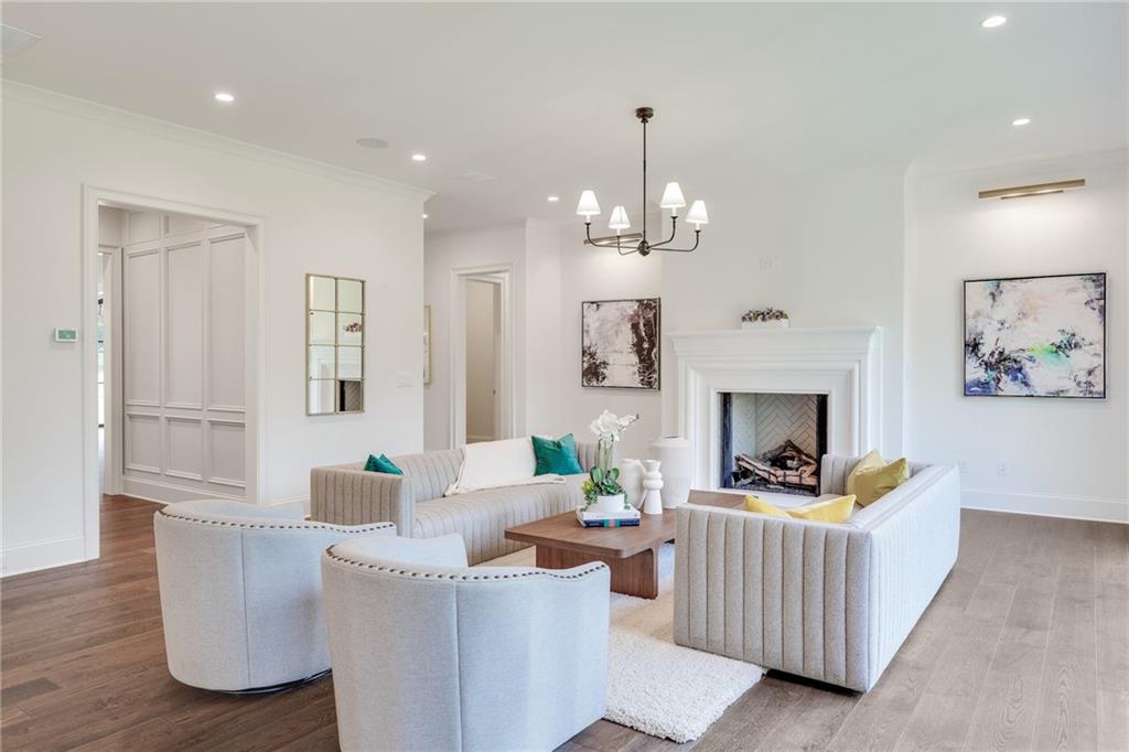 228 Thomas Circle