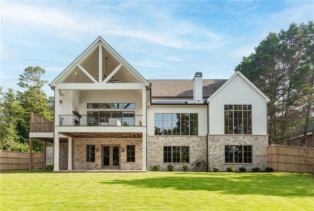 228 Thomas Circle