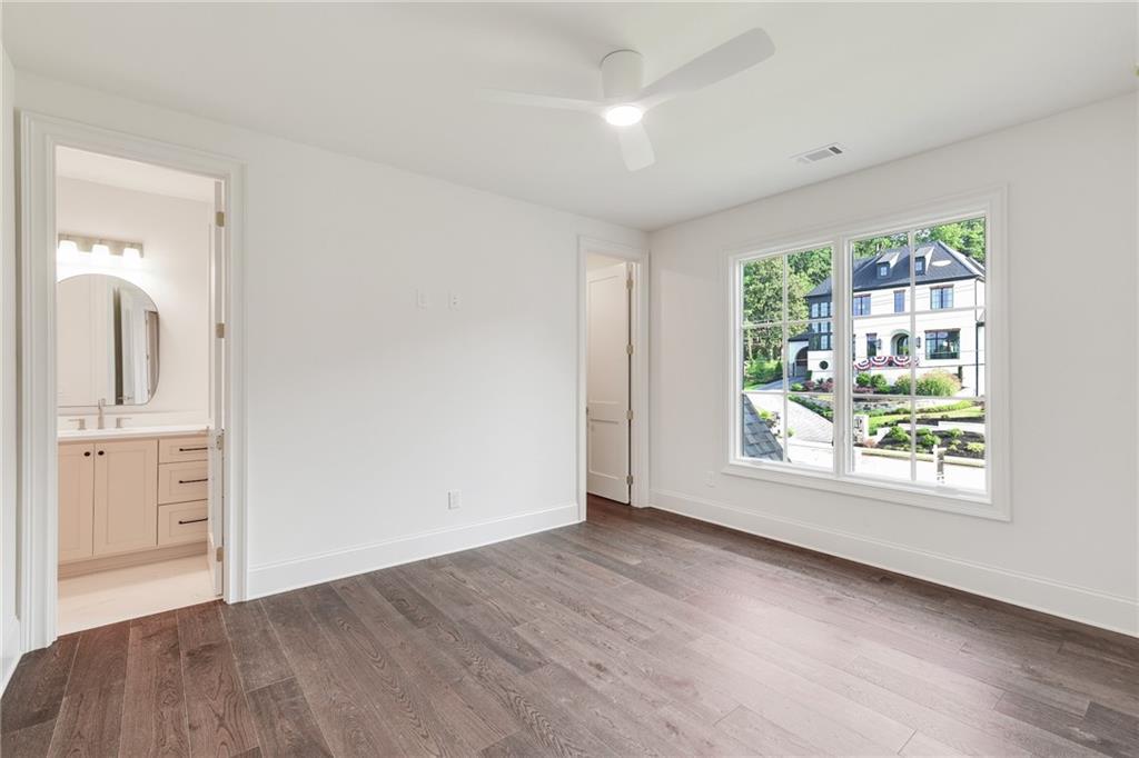 228 Thomas Circle