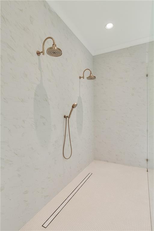 228 Thomas Circle