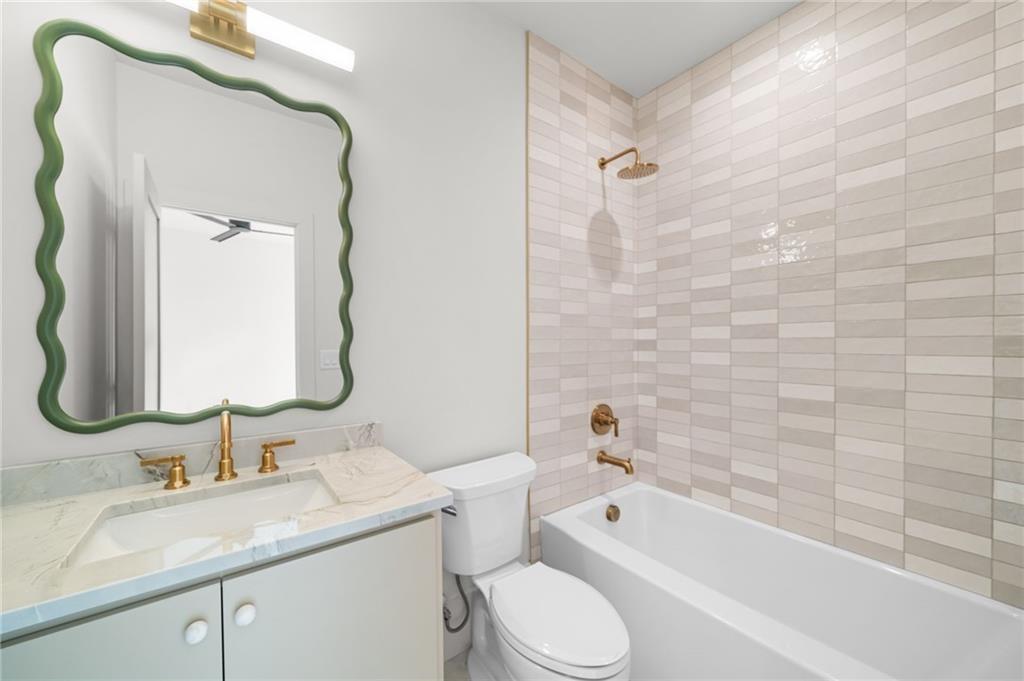 175 Pebble Trail