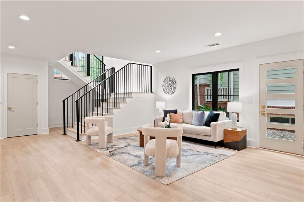 952 Cumberland Road NE