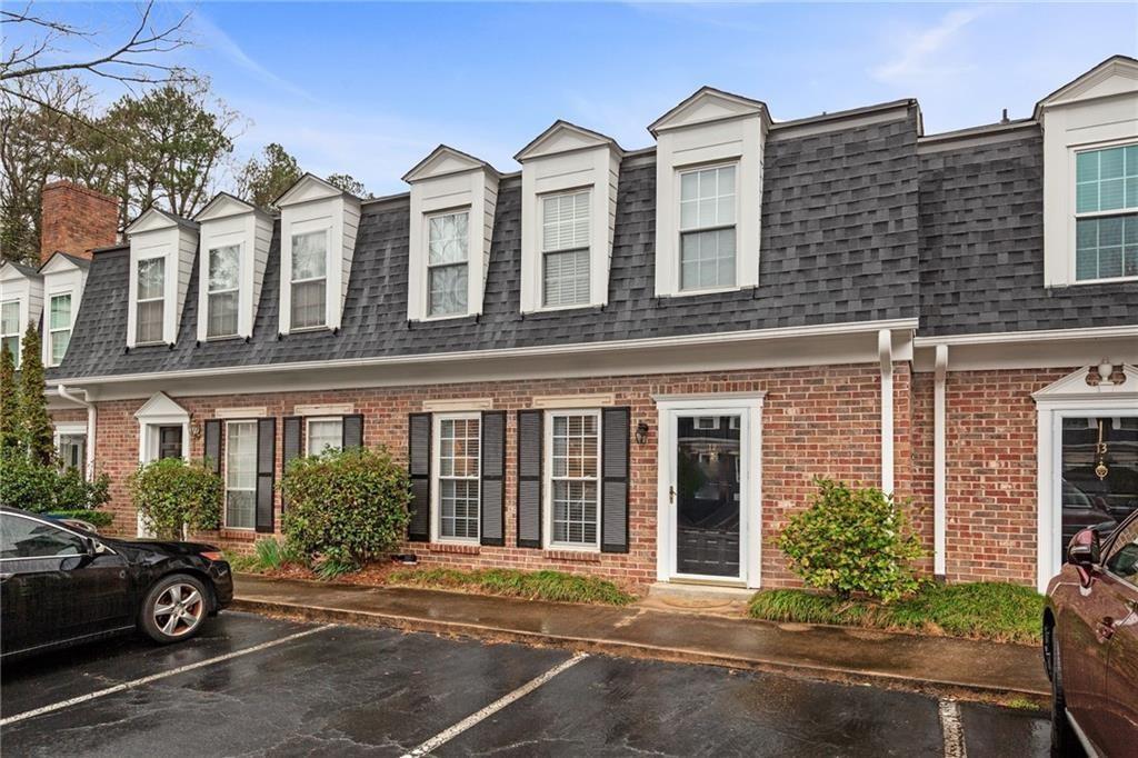 12 Surry County Place NW