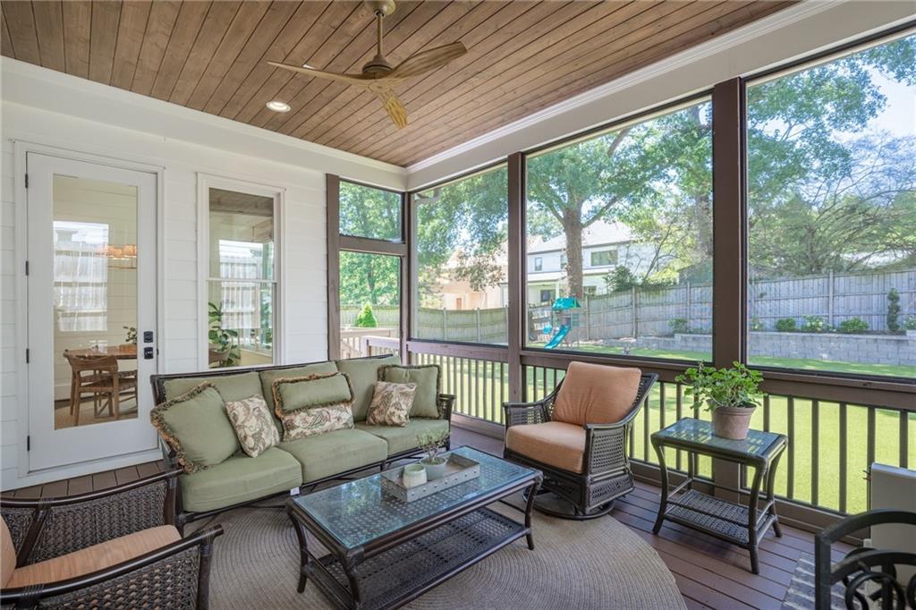2986 Surrey Lane