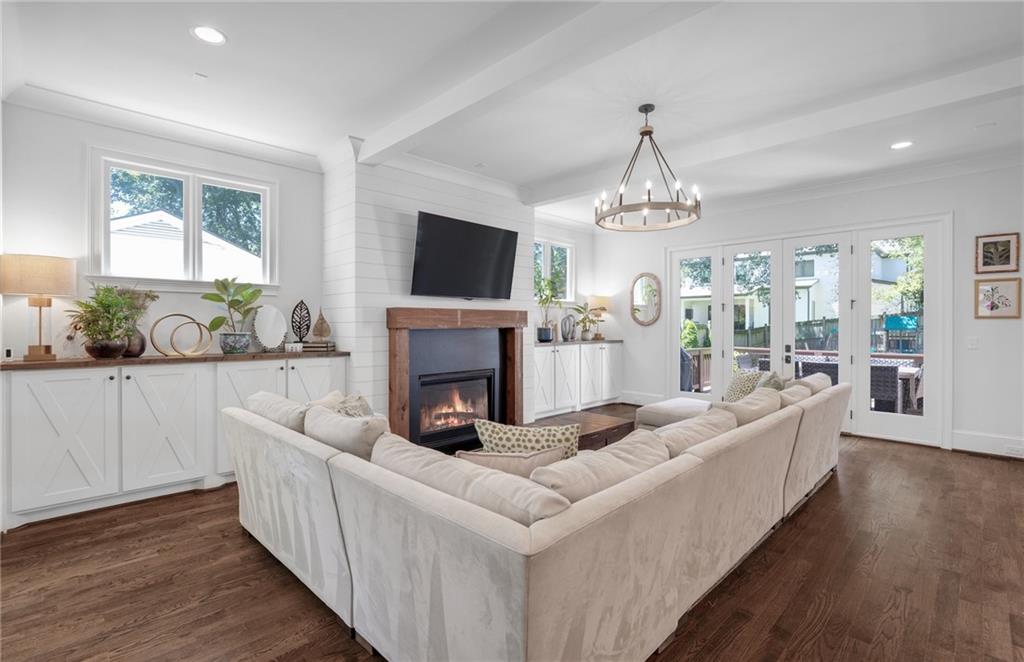 2986 Surrey Lane