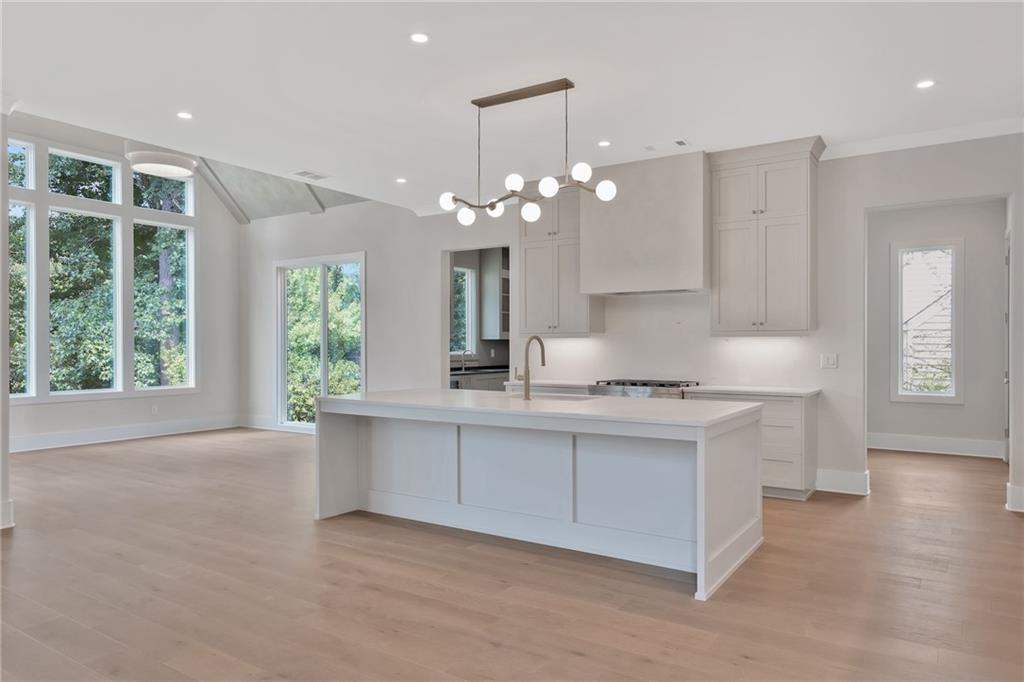 3465 Hildon Circle
