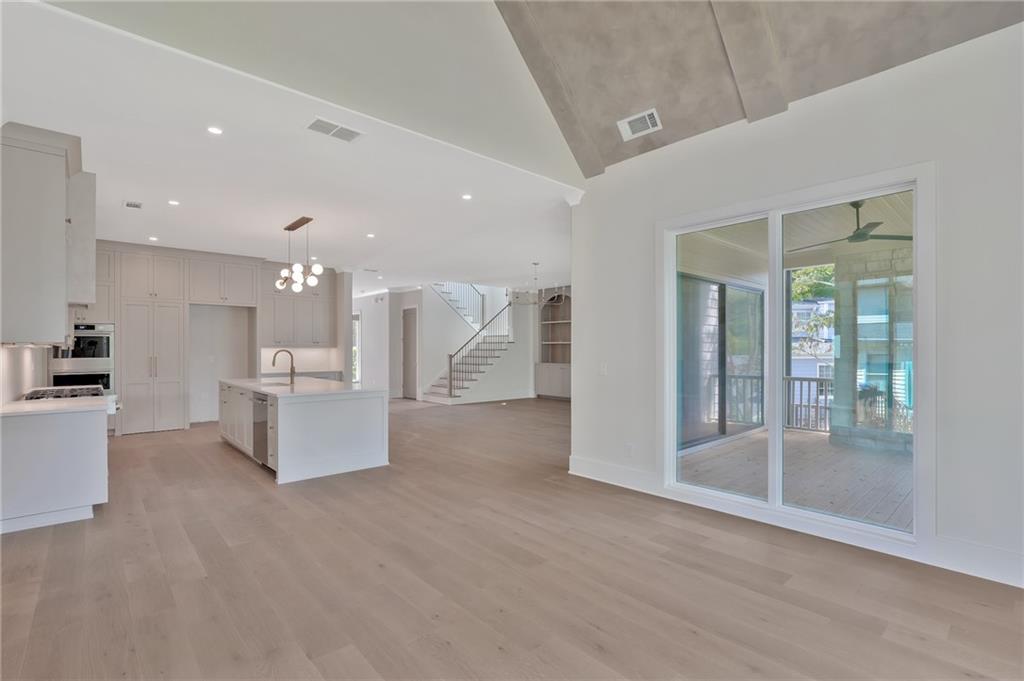 3465 Hildon Circle