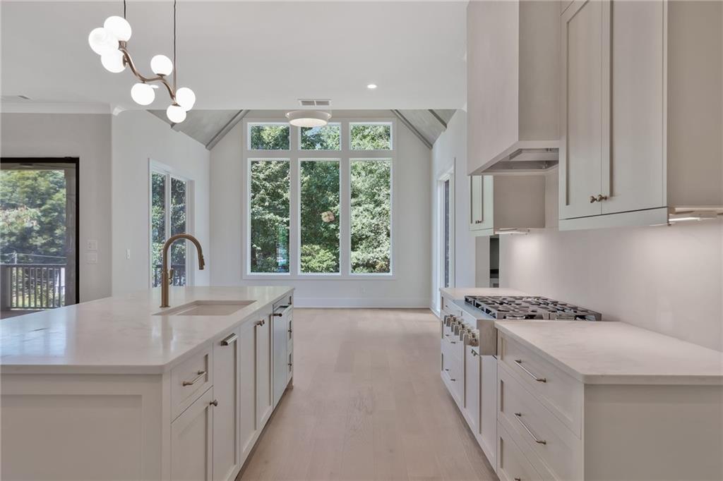 3465 Hildon Circle