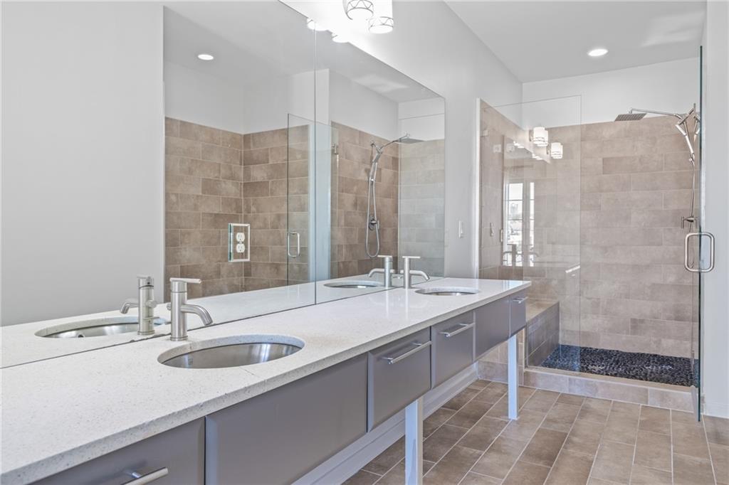 1418 Dresden Drive NE Unit 300