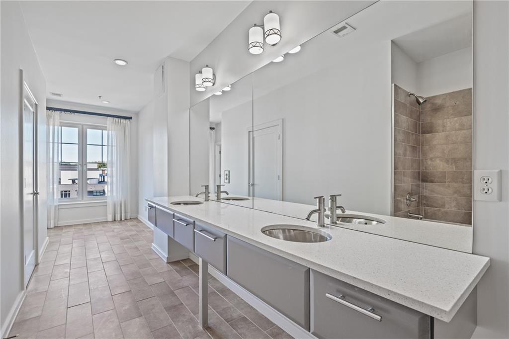 1418 Dresden Drive NE Unit 300