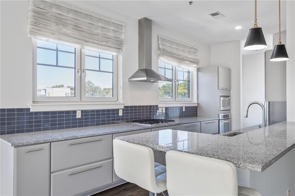 1418 Dresden Drive NE Unit 300