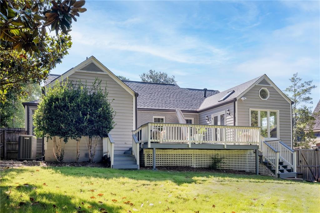 656 Darlington Road NE