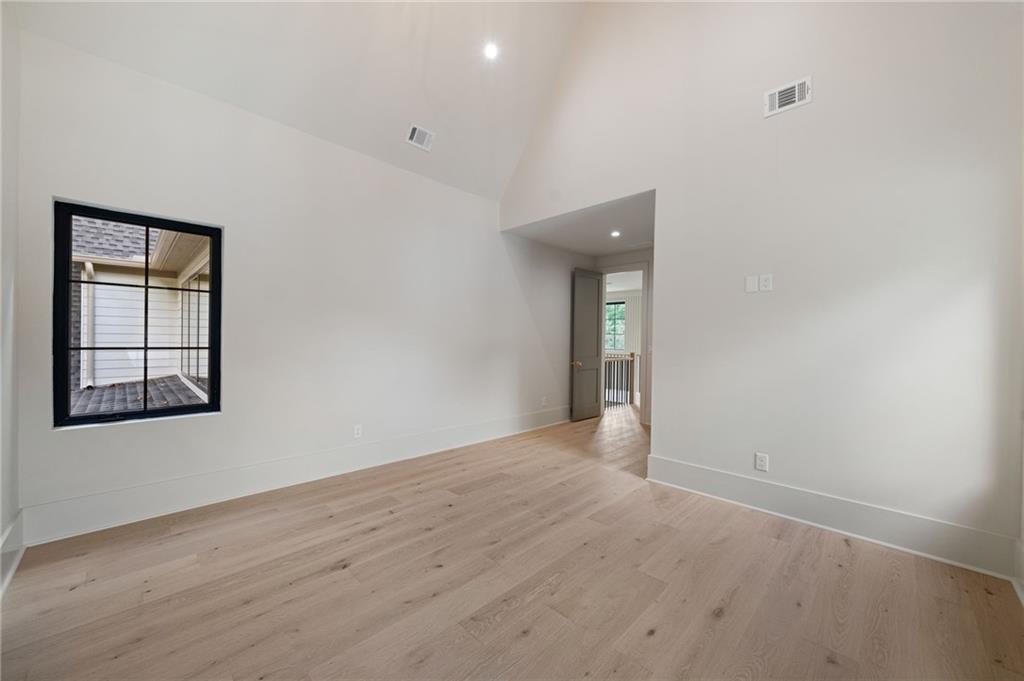 4901 Cambridge Drive