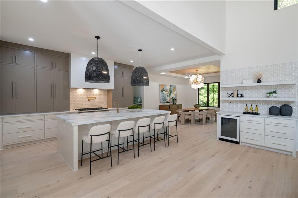 4901 Cambridge Drive