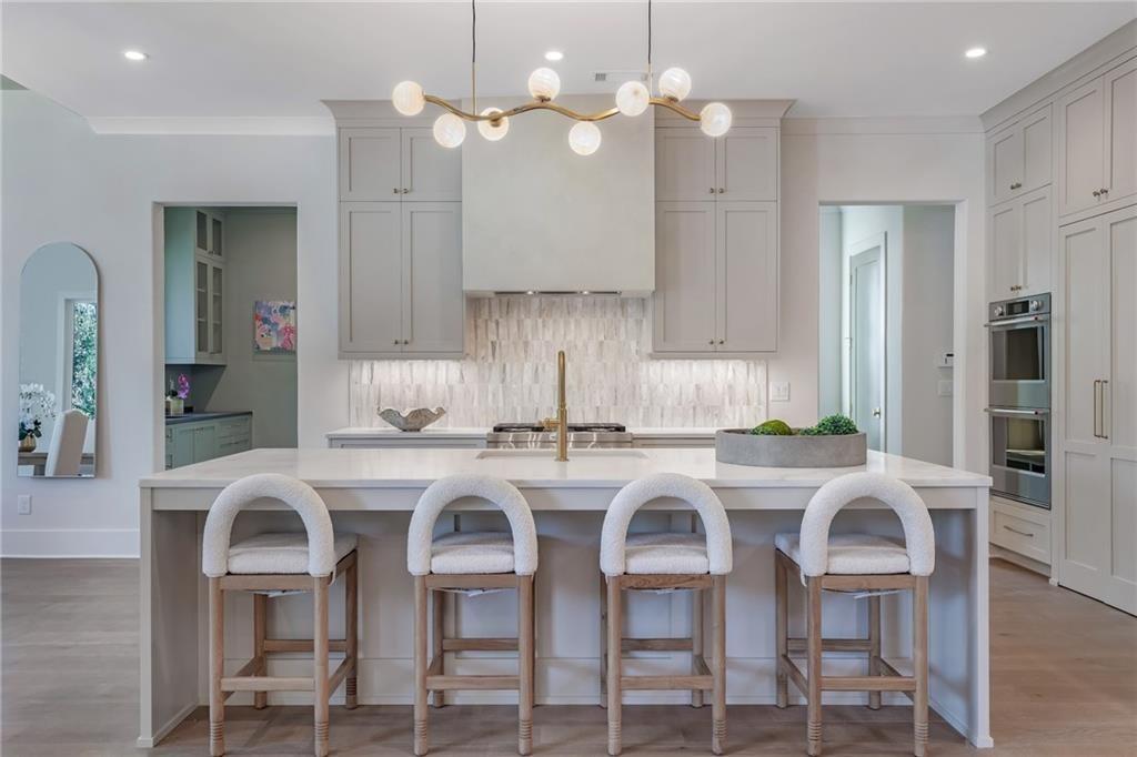 3465 Hildon Circle