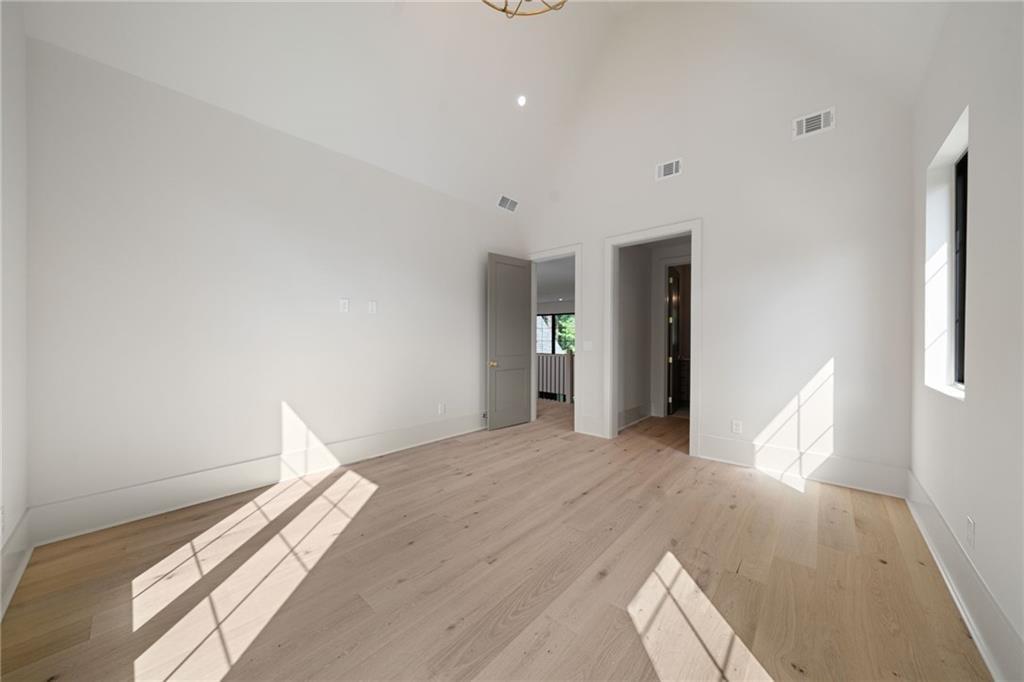 4901 Cambridge Drive