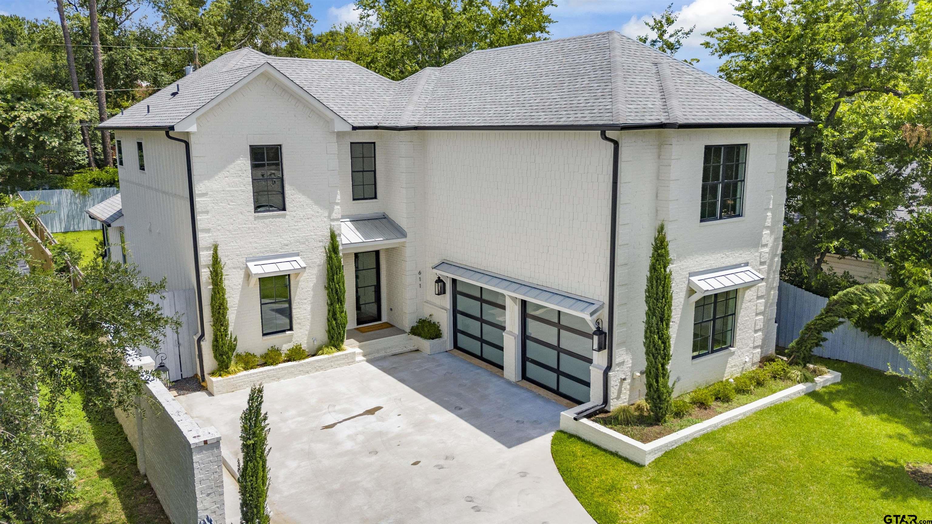 611 Camellia Street