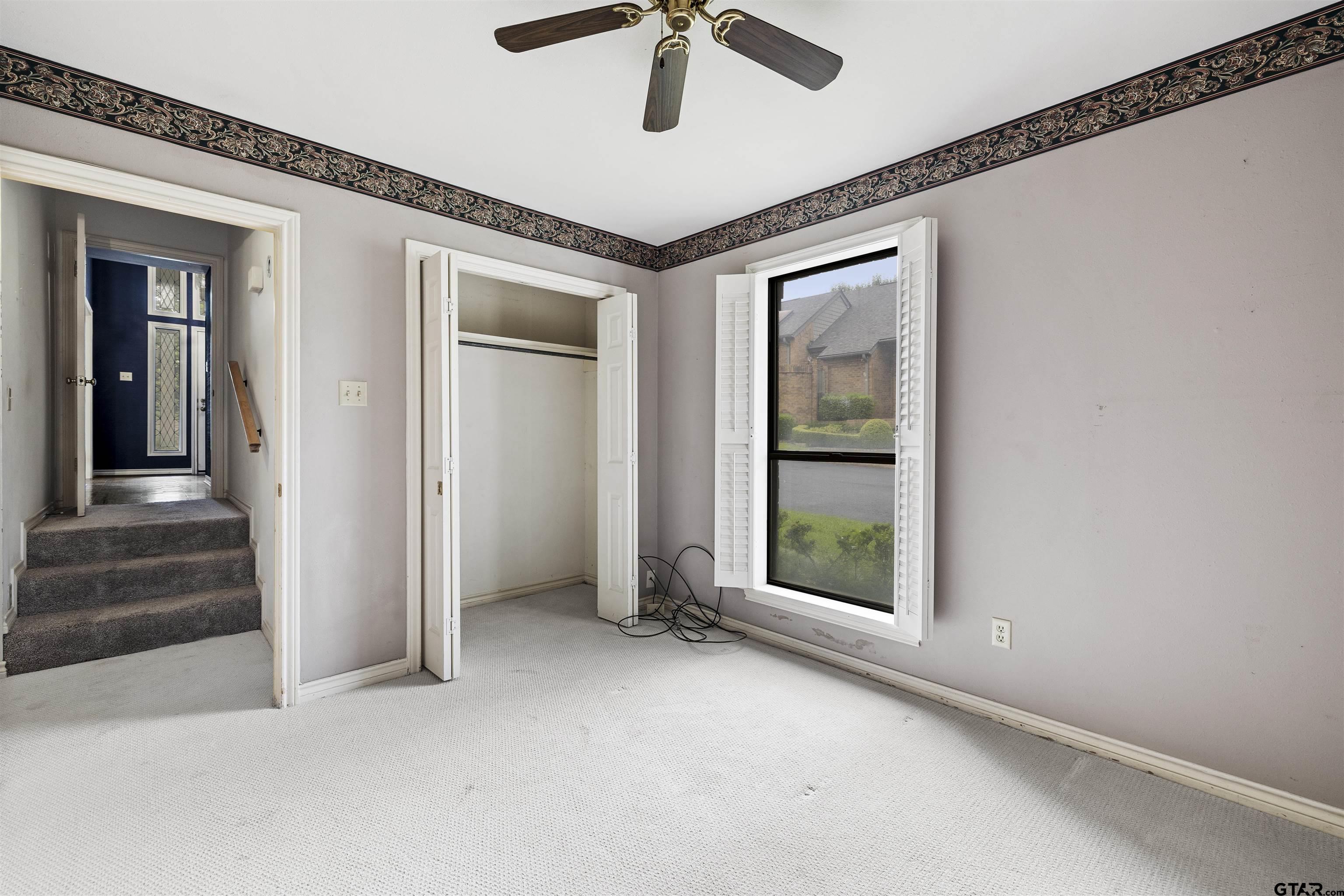 842 Ashford Ct