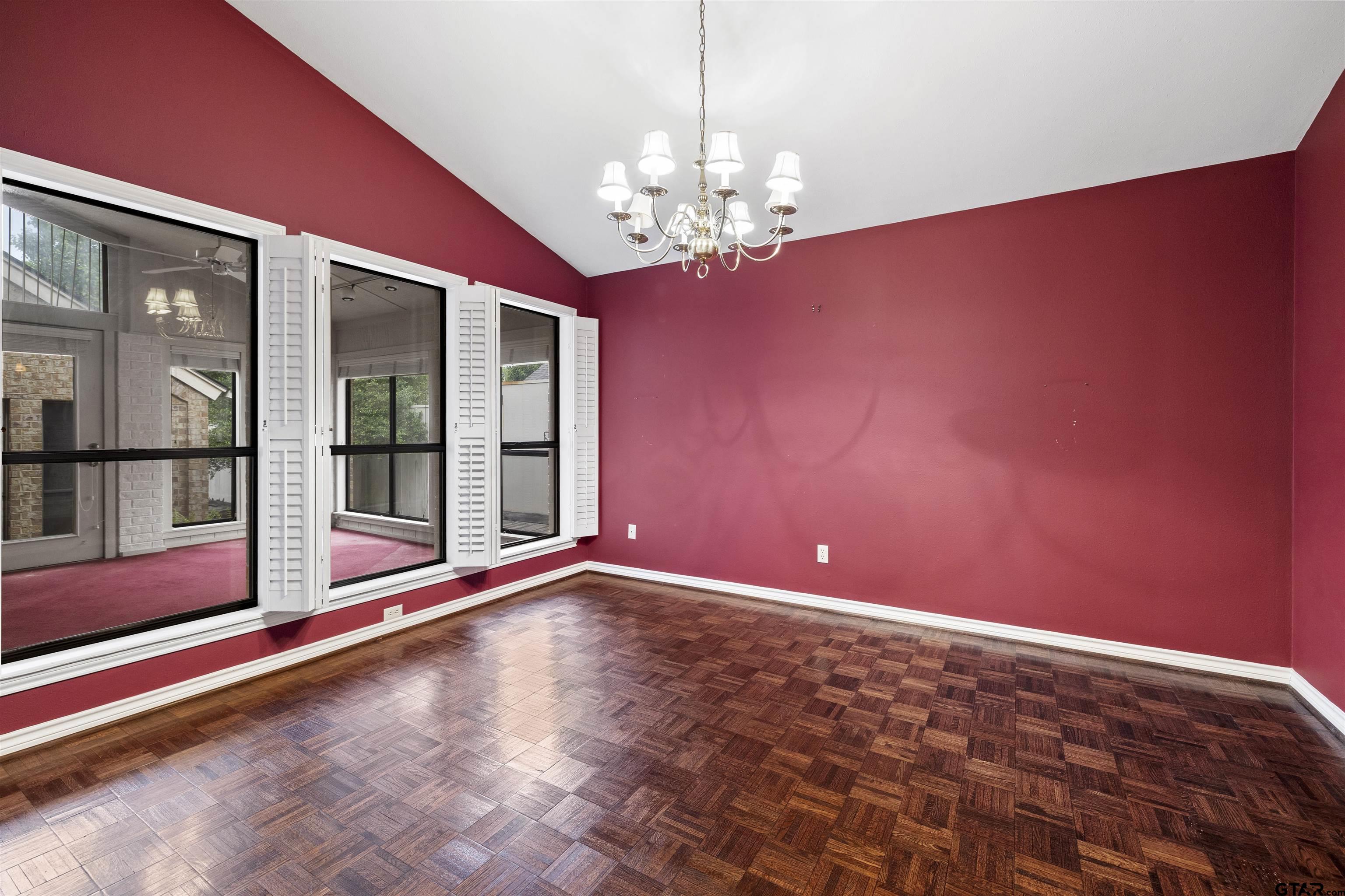 842 Ashford Ct