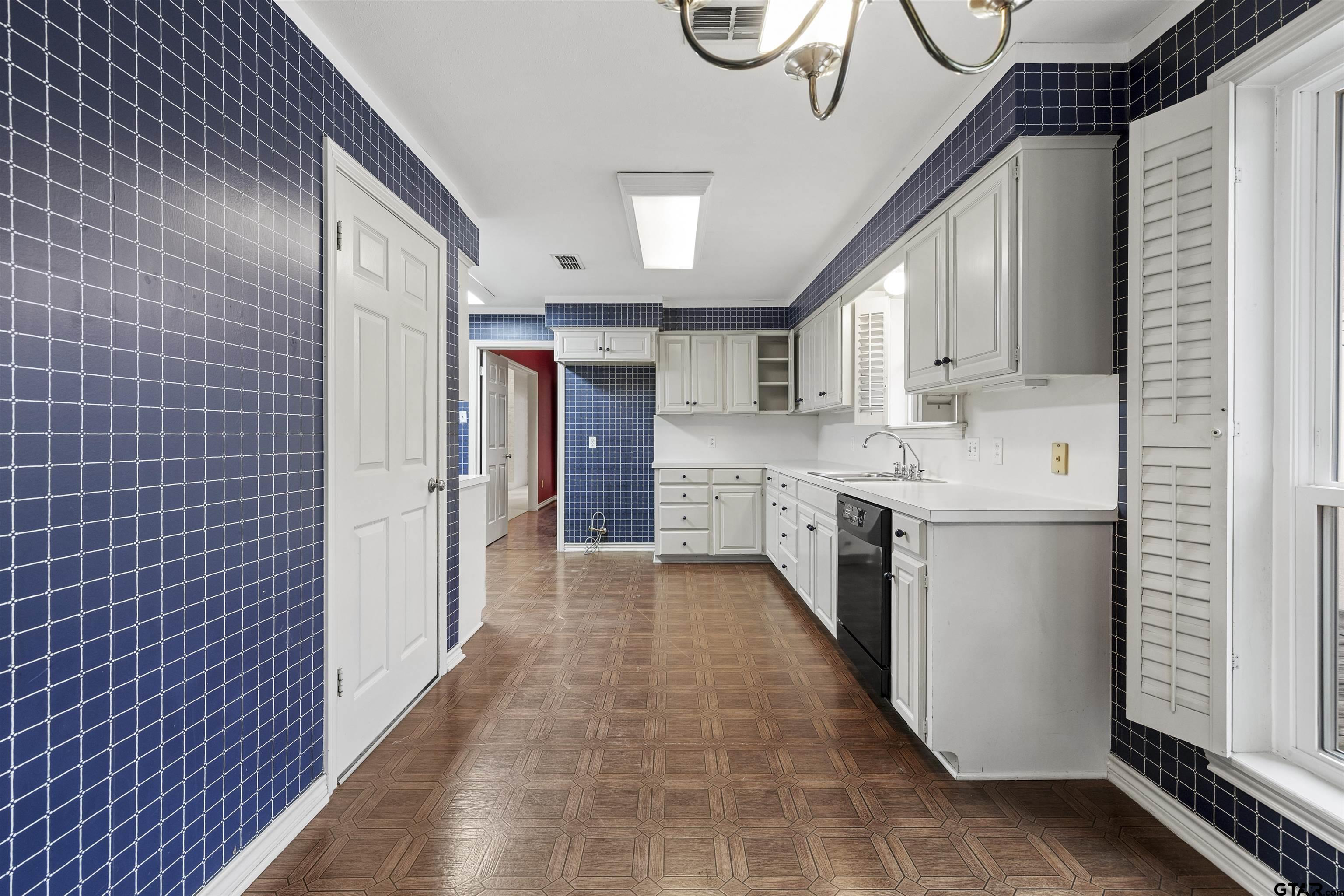 842 Ashford Ct
