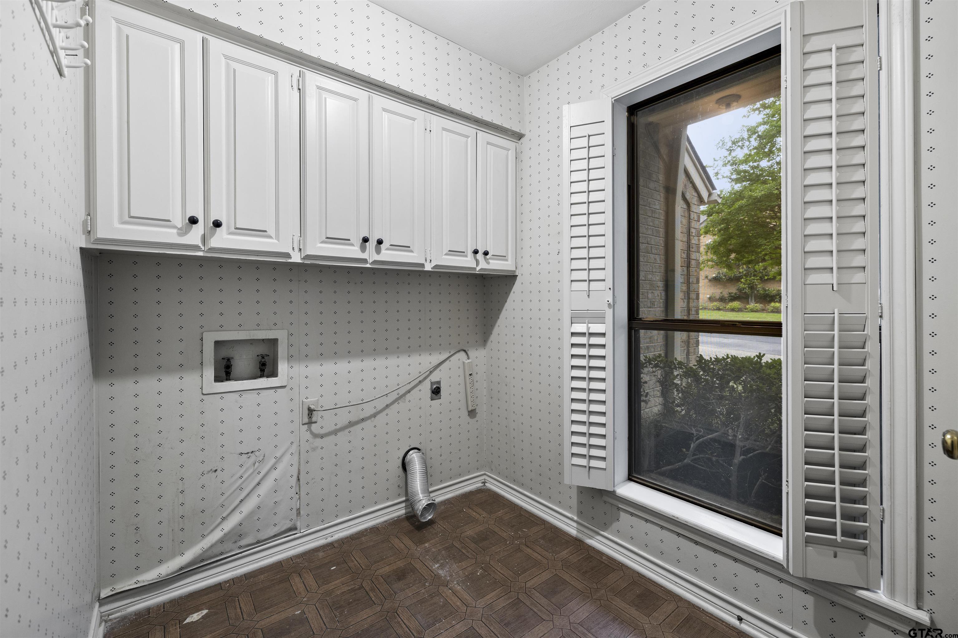 842 Ashford Ct