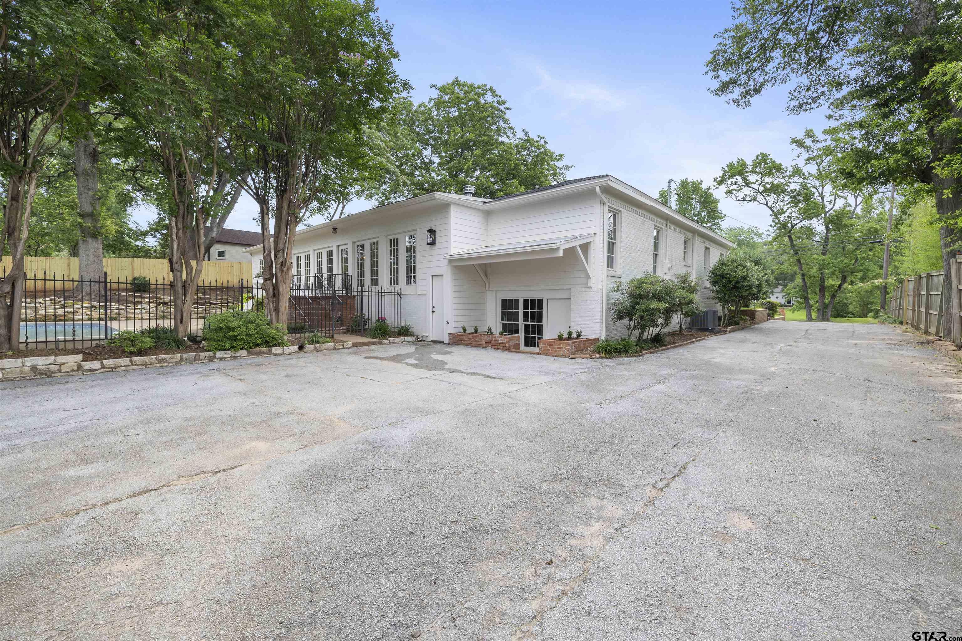 2417 Old Bullard Rd