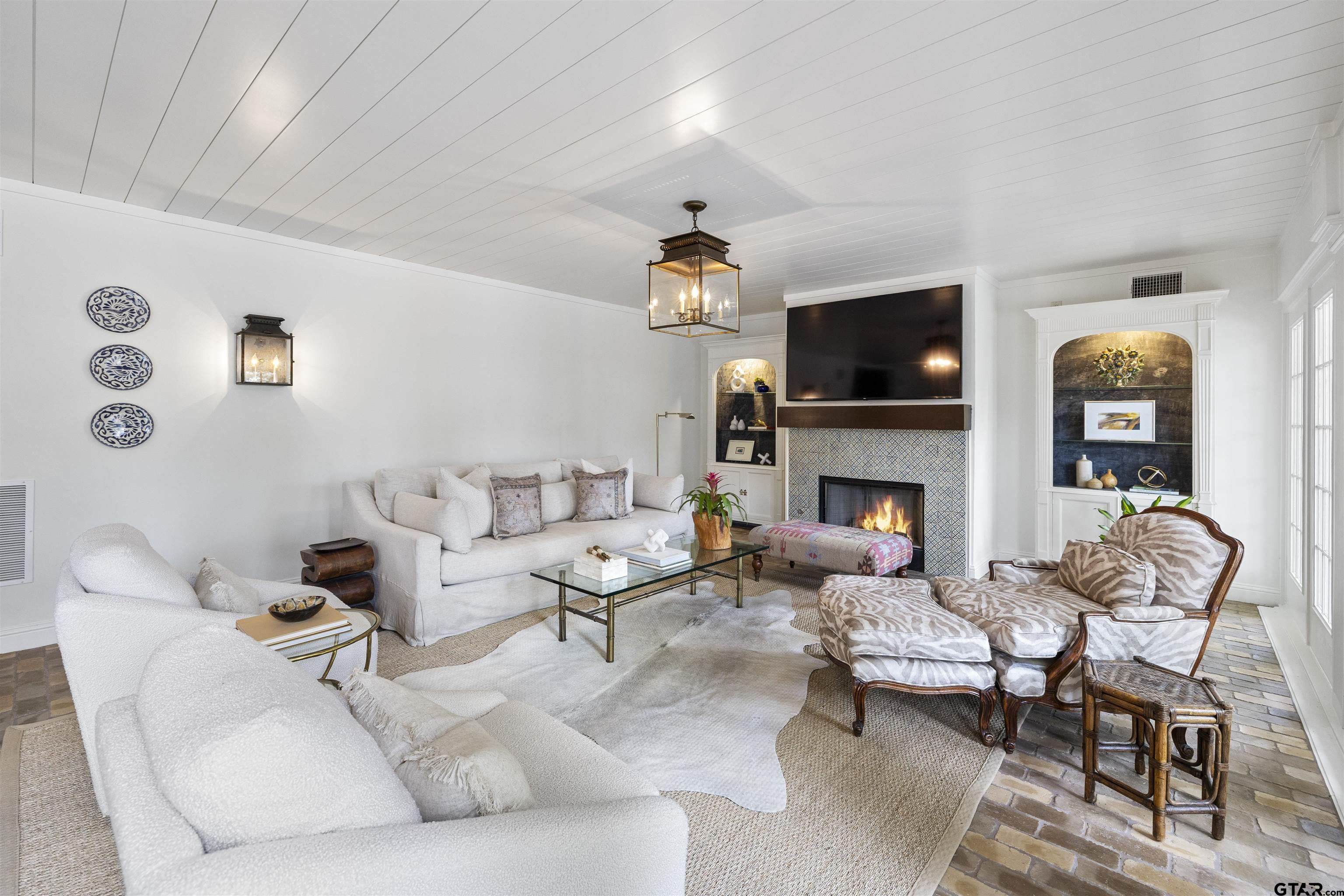 2417 Old Bullard Rd