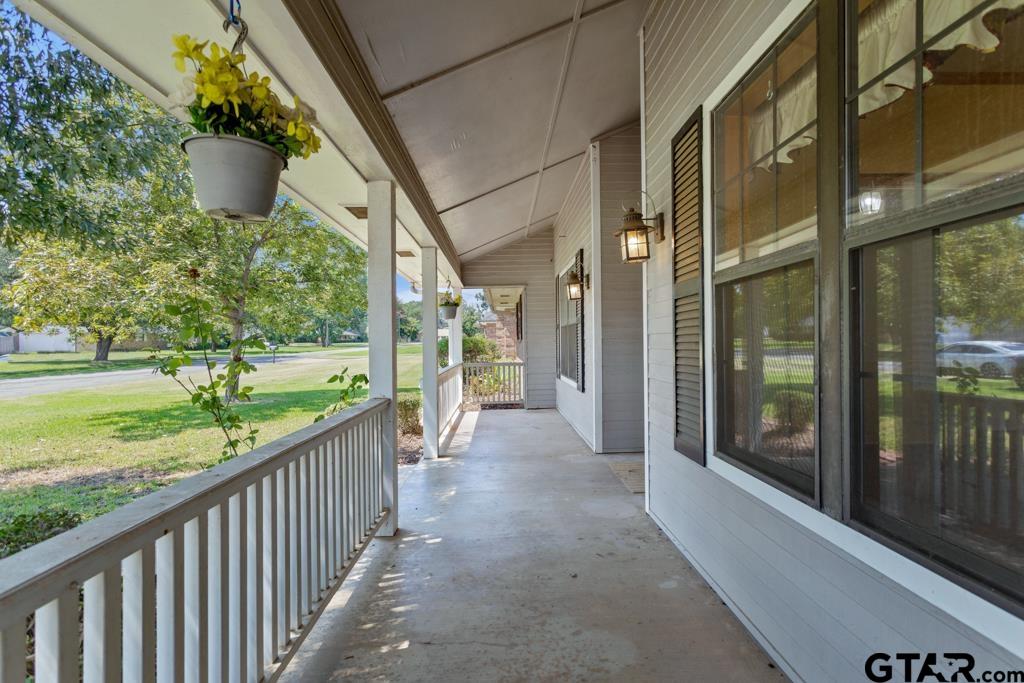 601 Charmwood