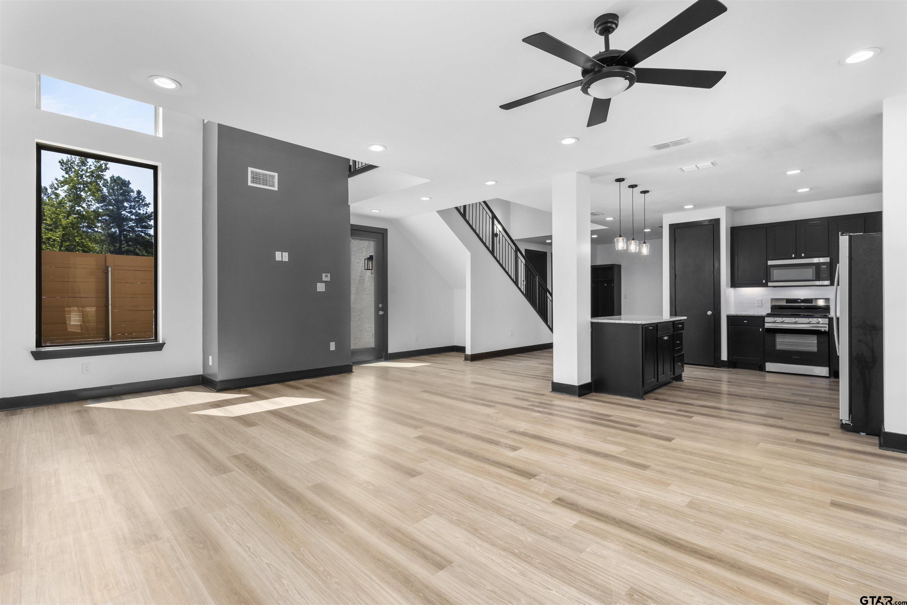 1212 Centennial Trail