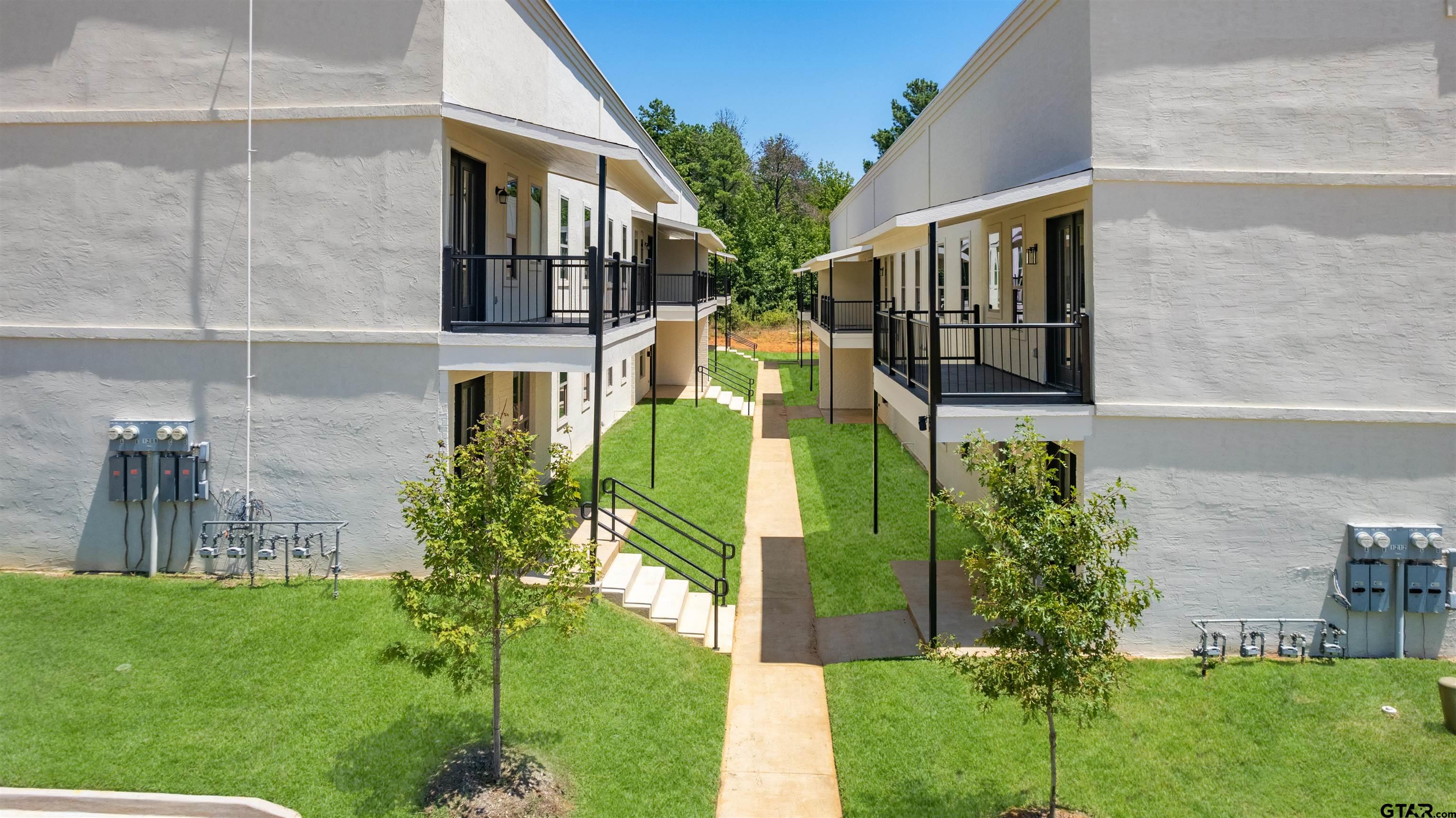 1212 Centennial Trail