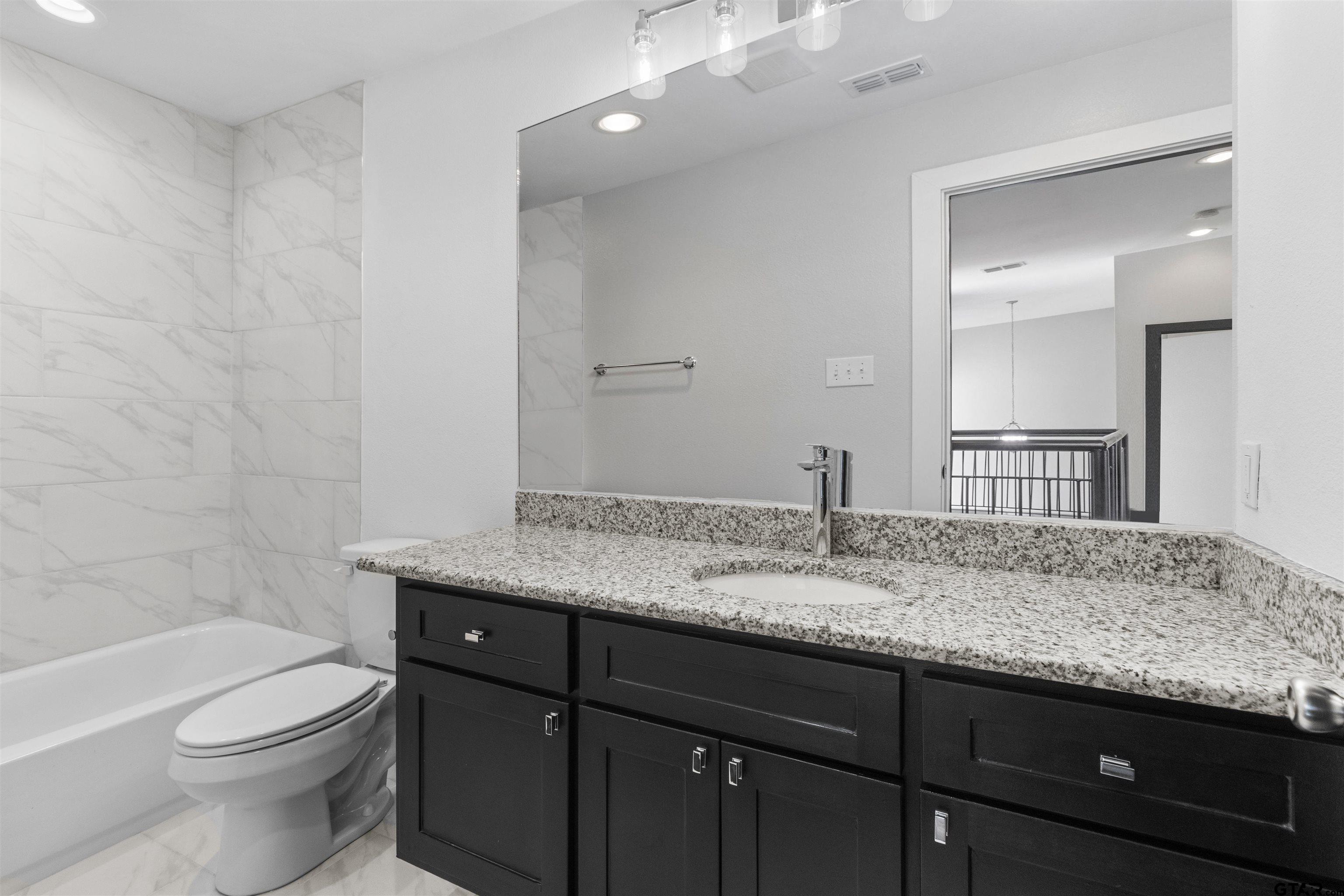 1212 Centennial Trail