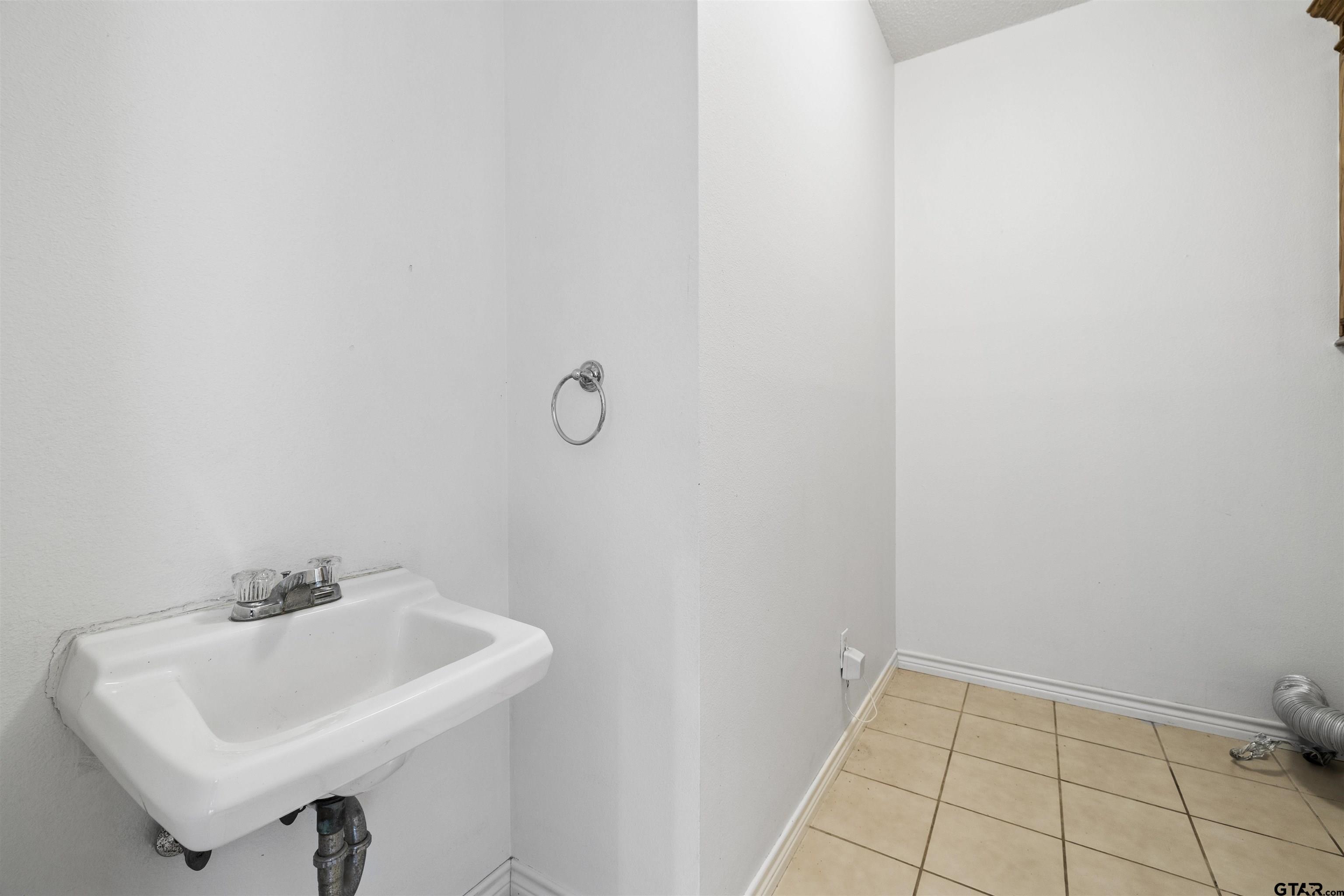 108 Saint Andrews Circle