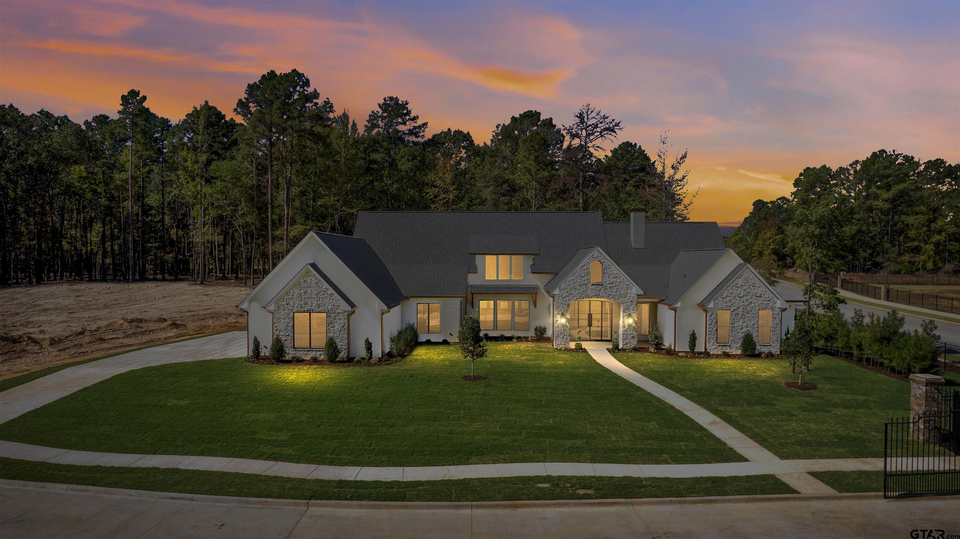 1915 Magnolia Trail