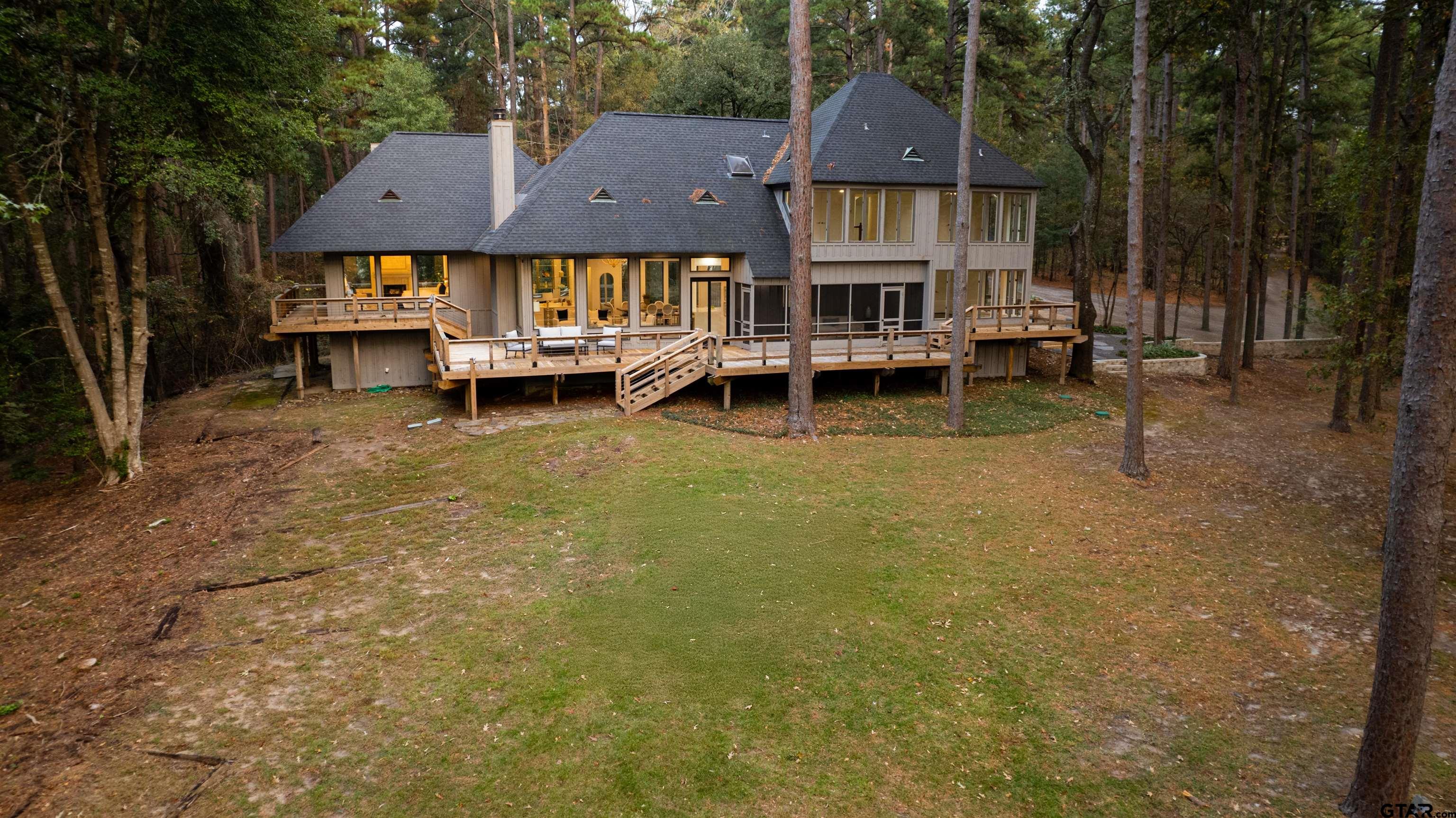 15482 Timberhill - Lots 27 & 28