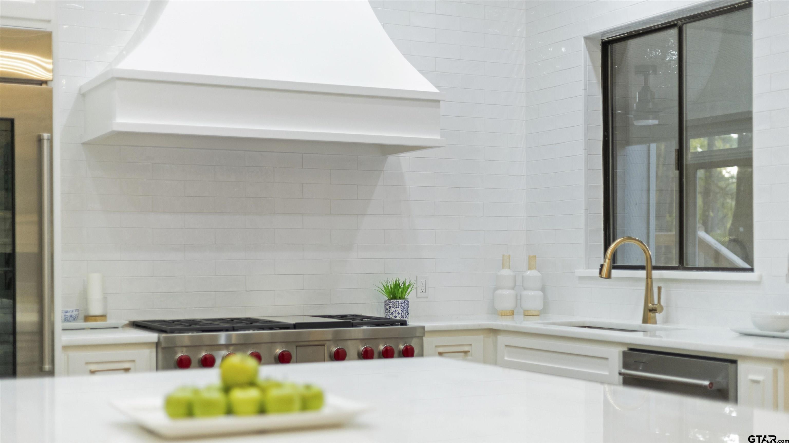 15482 Timberhill - Lots 27 & 28