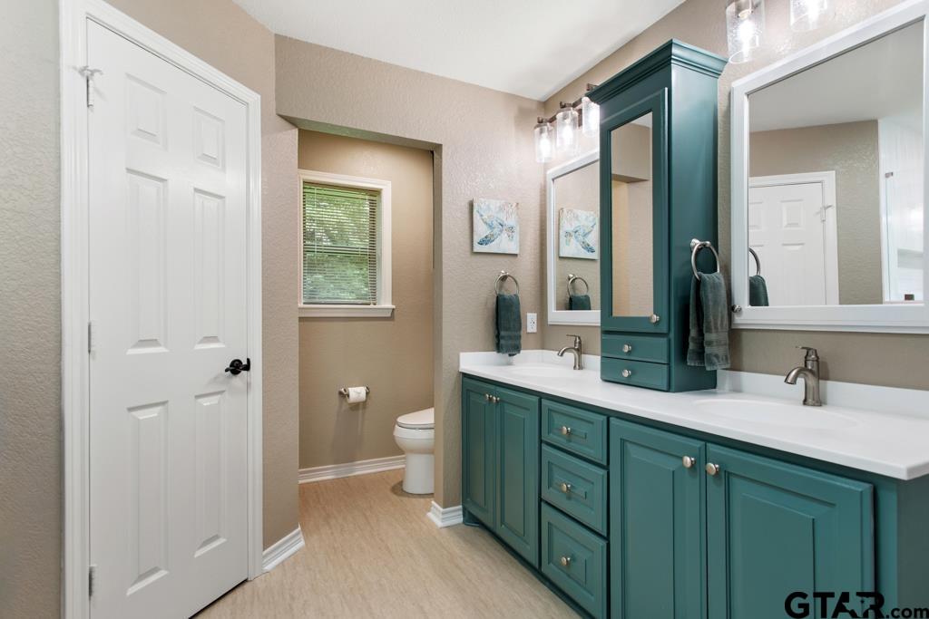 15988 Rocky Ridge Rd