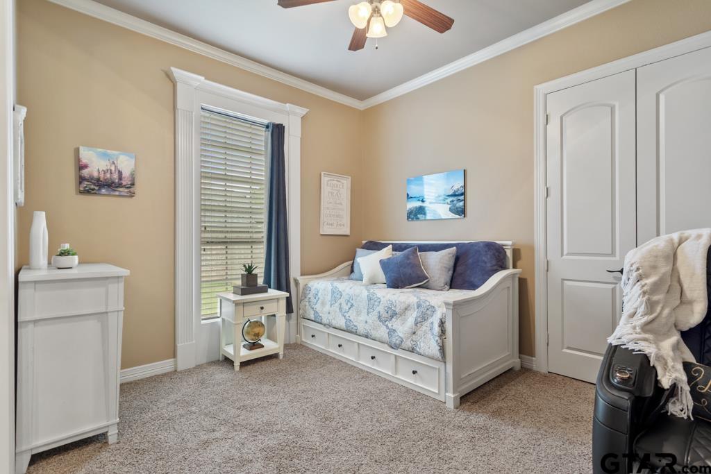 12251 Southhaven
