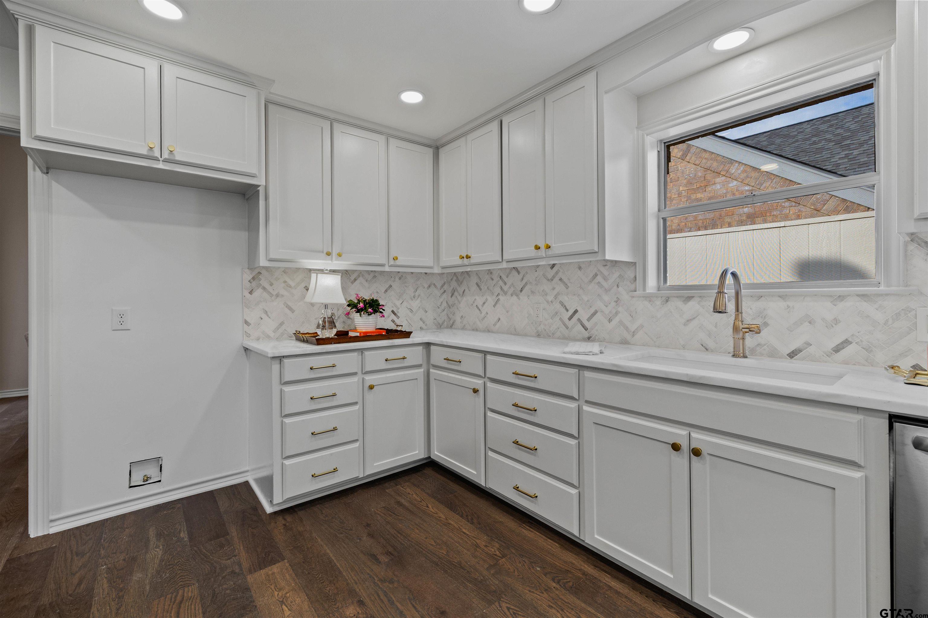 842 Ashford Ct