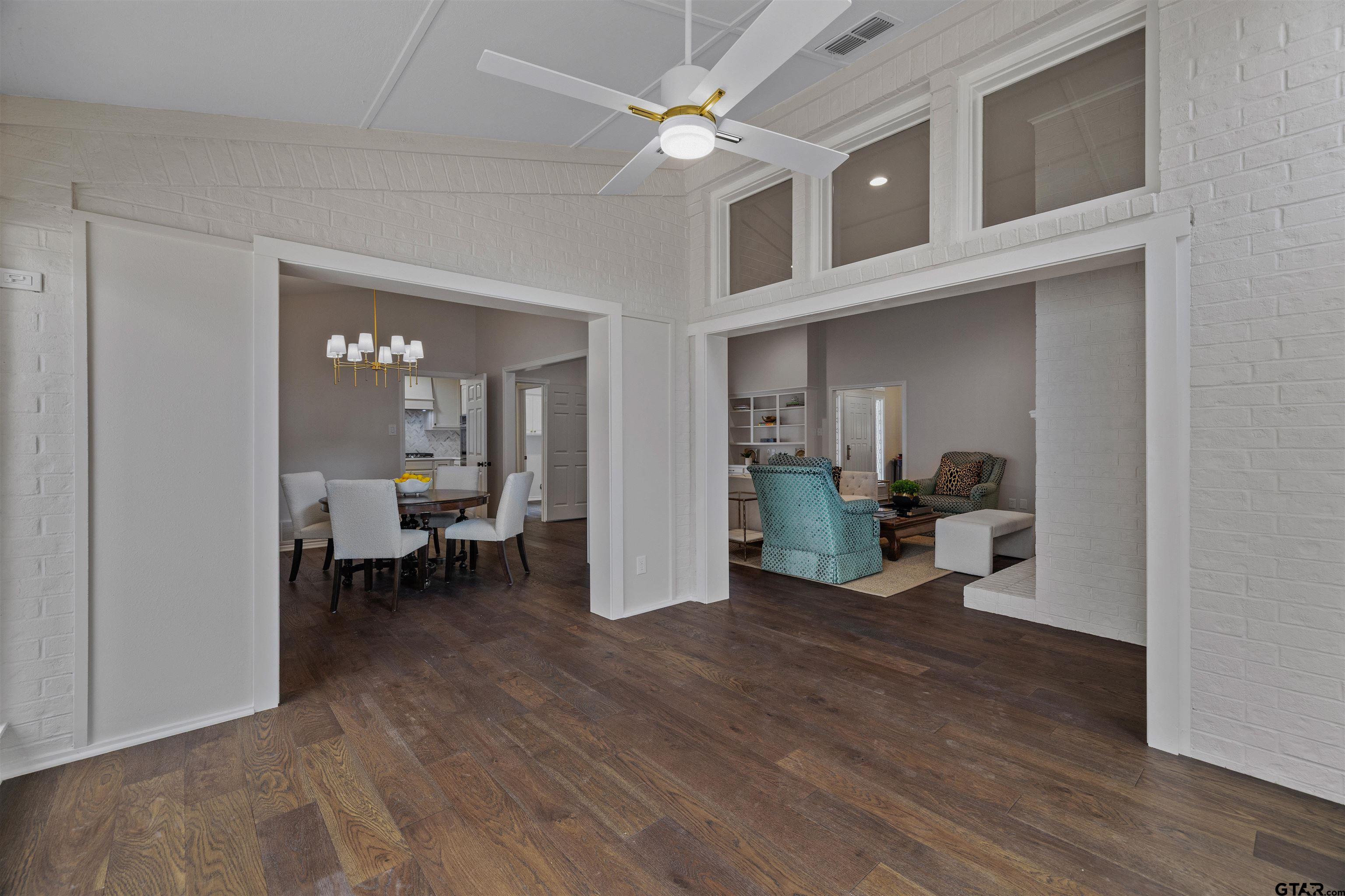 842 Ashford Ct