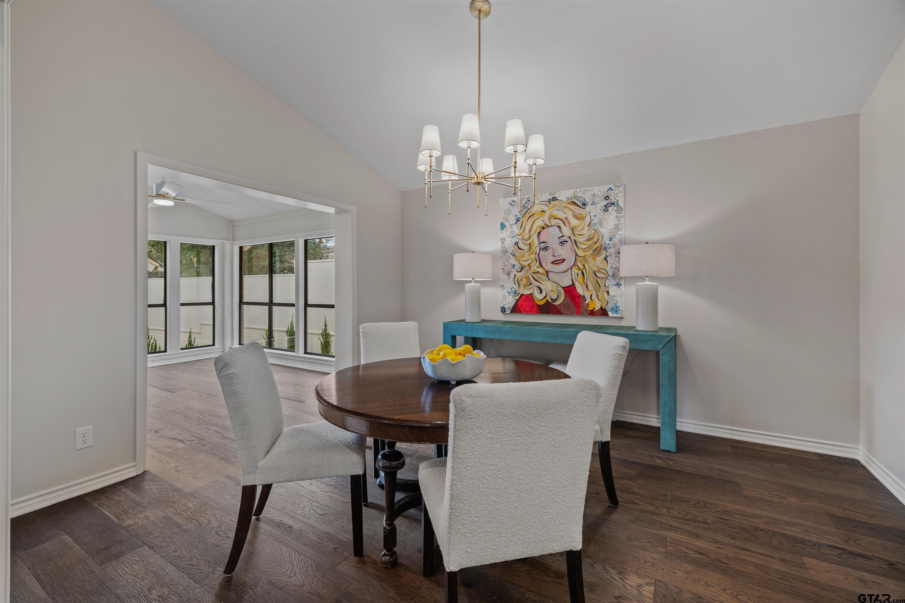 842 Ashford Ct