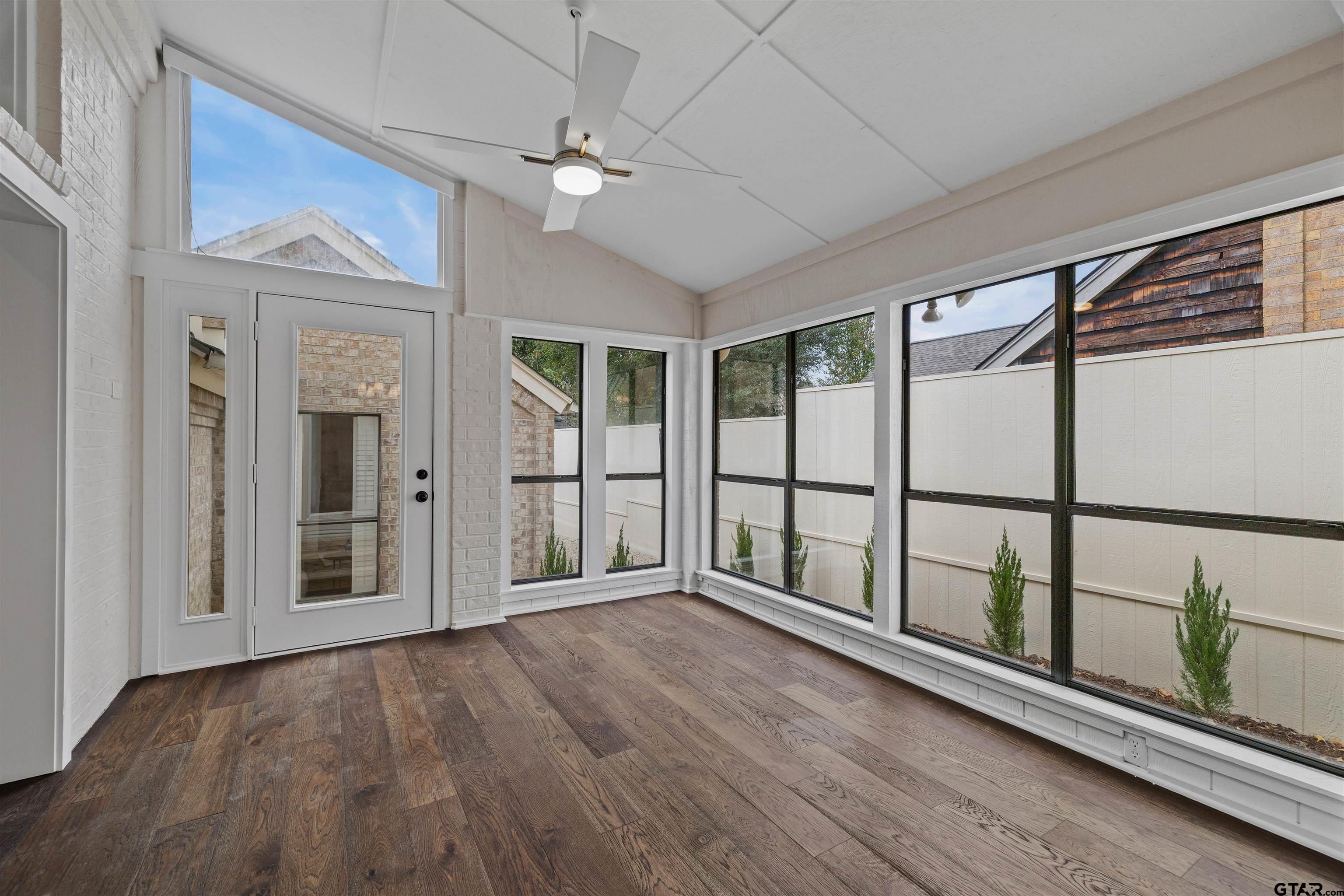 842 Ashford Ct