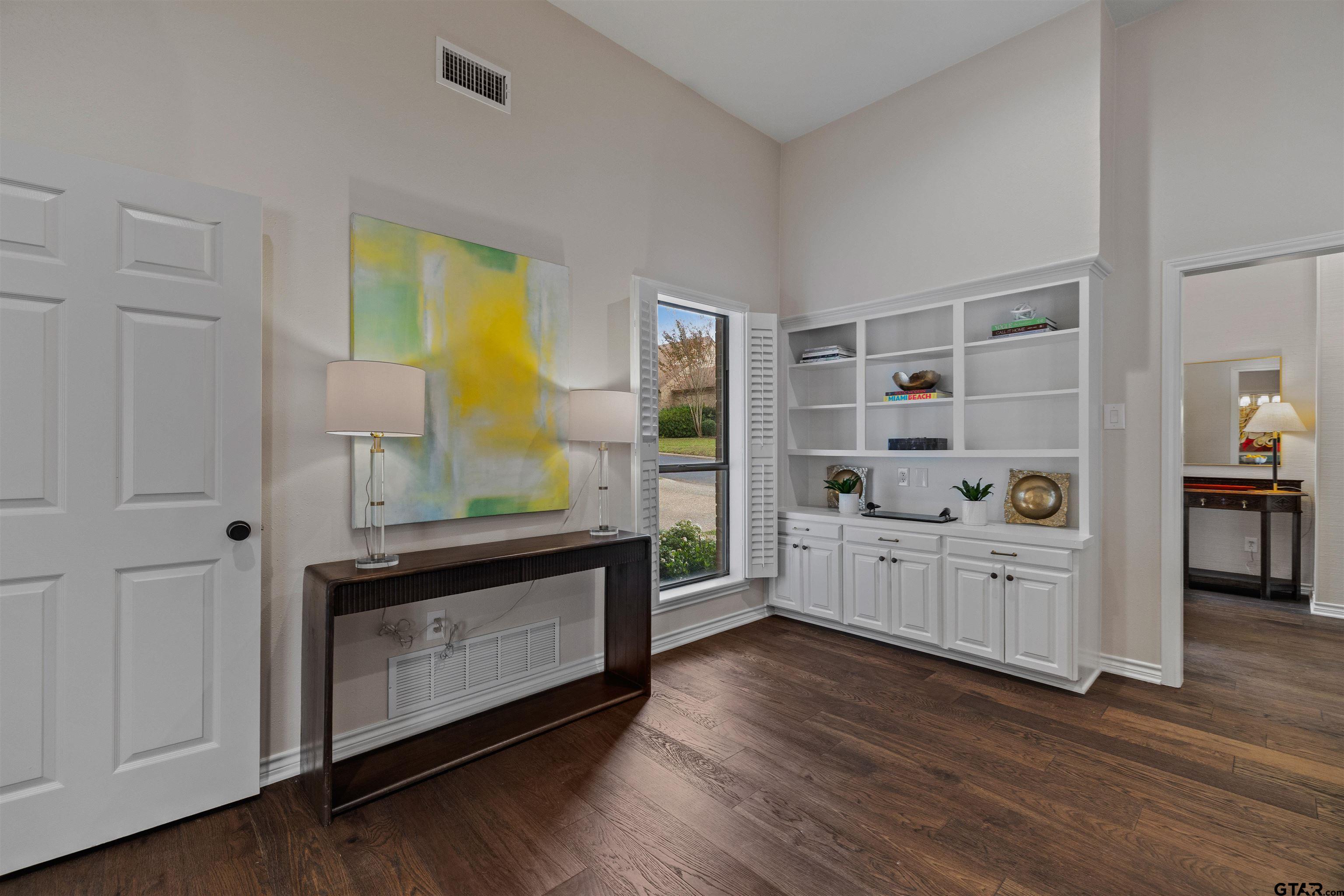 842 Ashford Ct