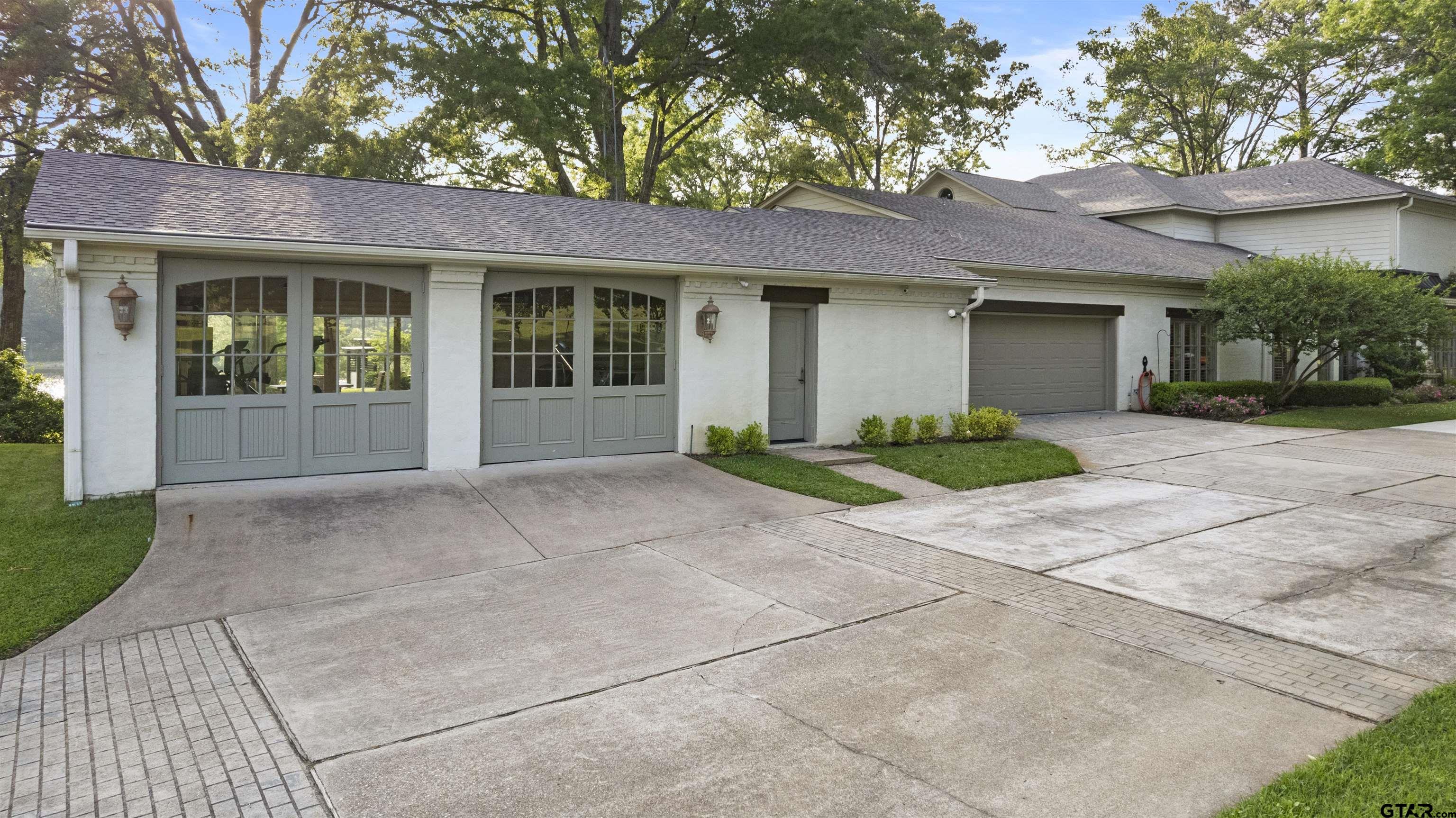 3920 Smelley Road